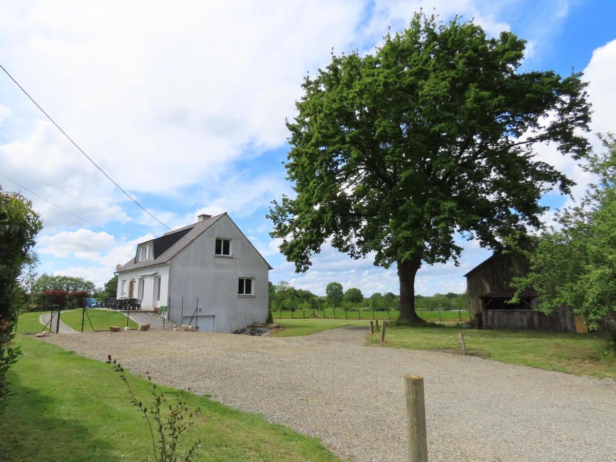 La Maison Aux Pignons Verts La Chapelle-Saint-Aubert المظهر الخارجي الصورة
